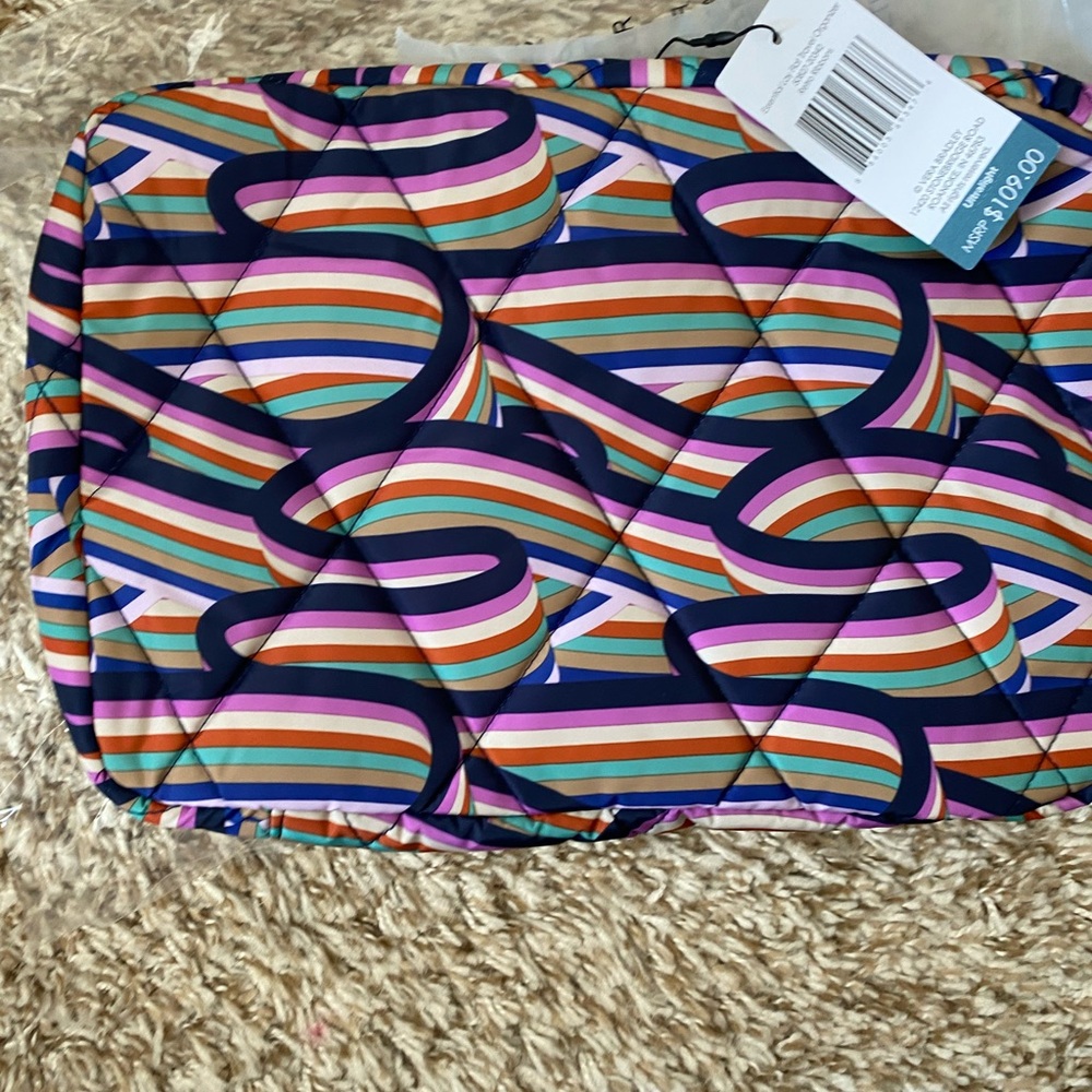 Vera Bradley lat flat travel organizer